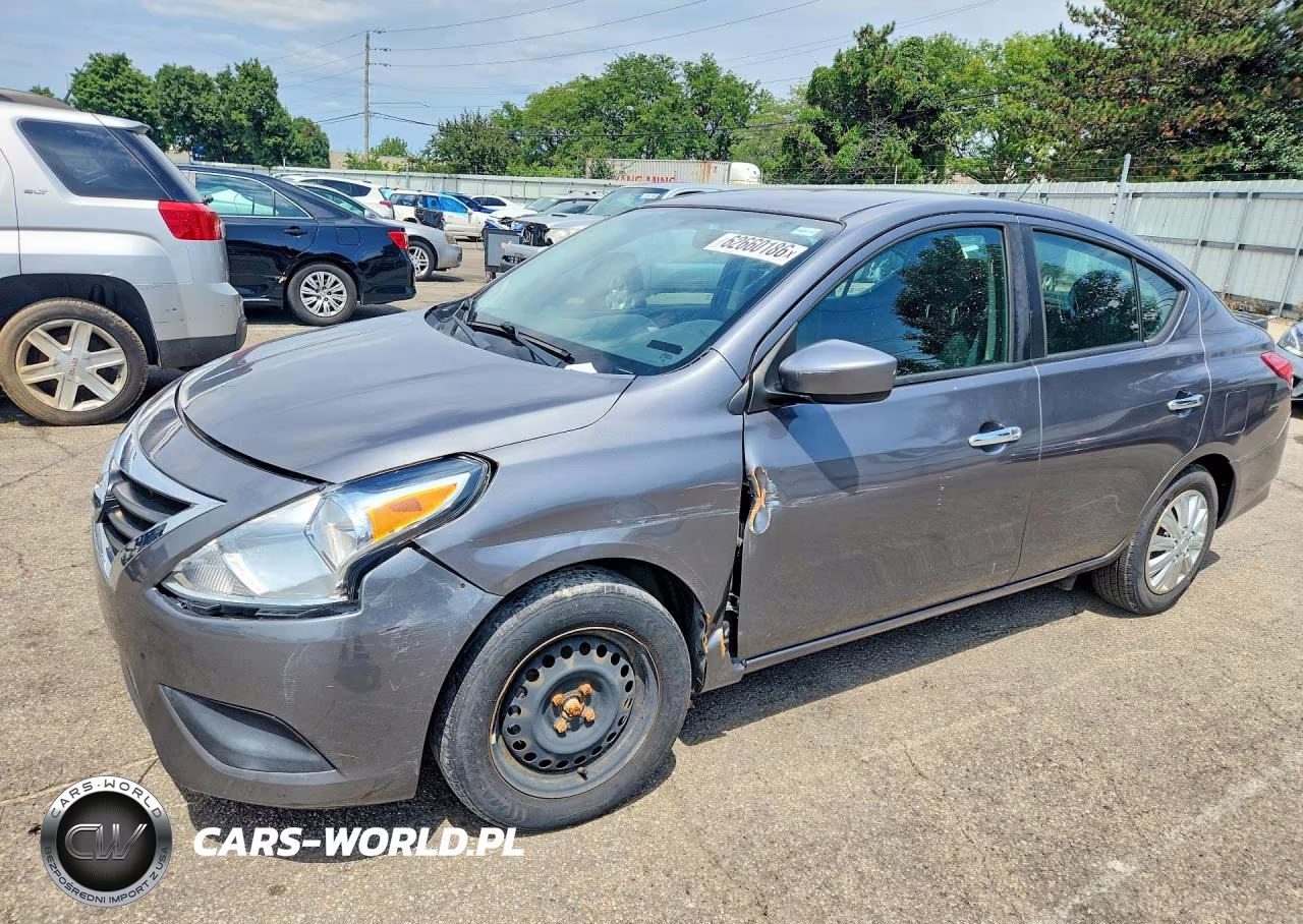 2019 Nissan Versa Sv