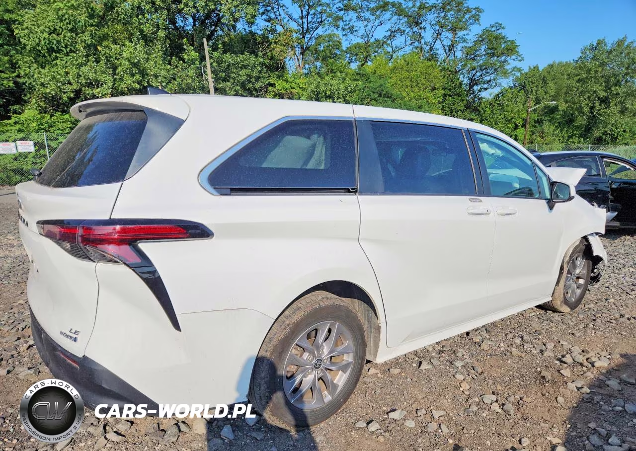 2022 Toyota Sienna Le VIN:5TDKRKEC5NS128123 - 3