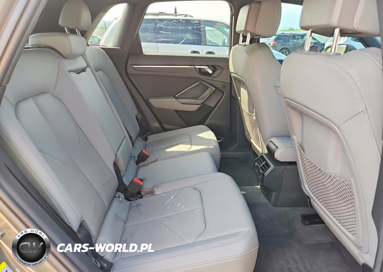 2020 Audi Q3 Prestige S-Line VIN:WA1FECF37L1085443 - 11