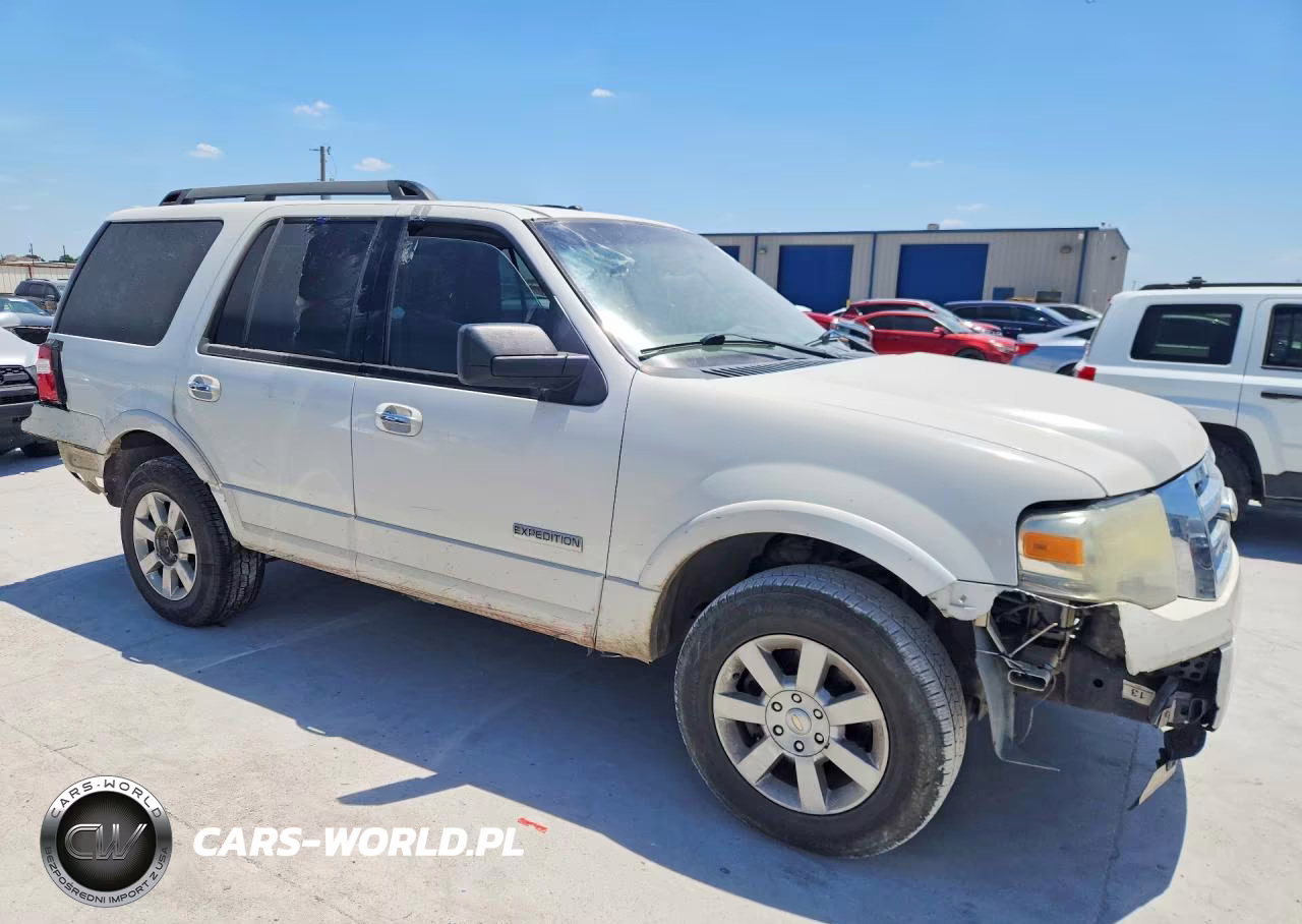 2008 Ford Expedition Xlt VIN:1FMFU15508LA08209 - 4