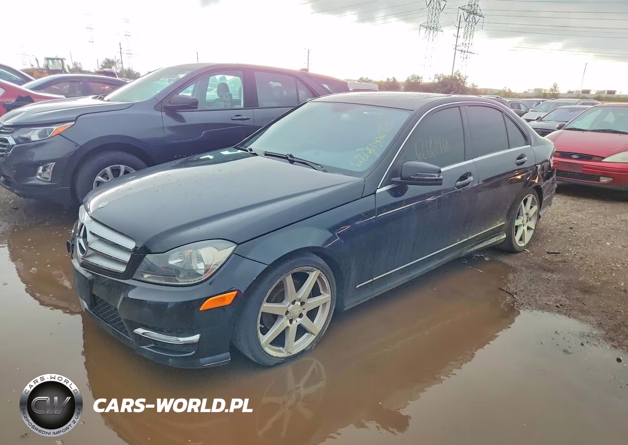 2012 Mercedes-Benz C 300 4Matic – zdjęcie 1 z 12