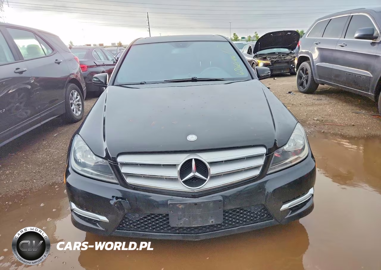 2012 Mercedes-Benz C 300 4Matic VIN:WDDGF8BB6CA602576 - 5