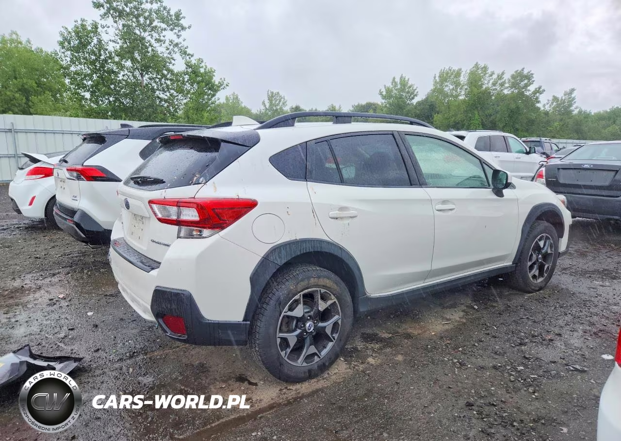 2018 Subaru Crosstrek Premium VIN:JF2GTABC1JH247602 - 3