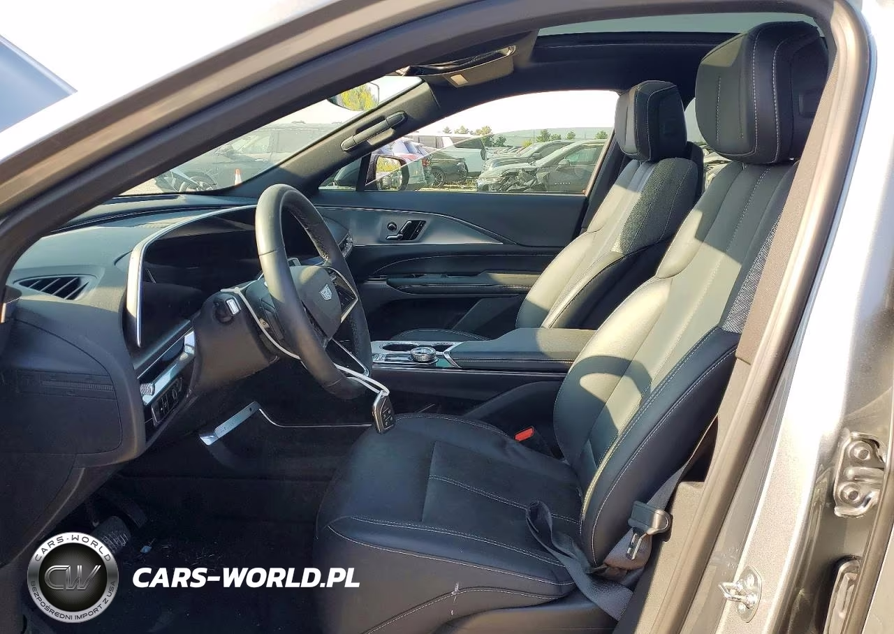 2024 Cadillac Lyriq Tech VIN:1GYKPMRK7RZ142333 - 7