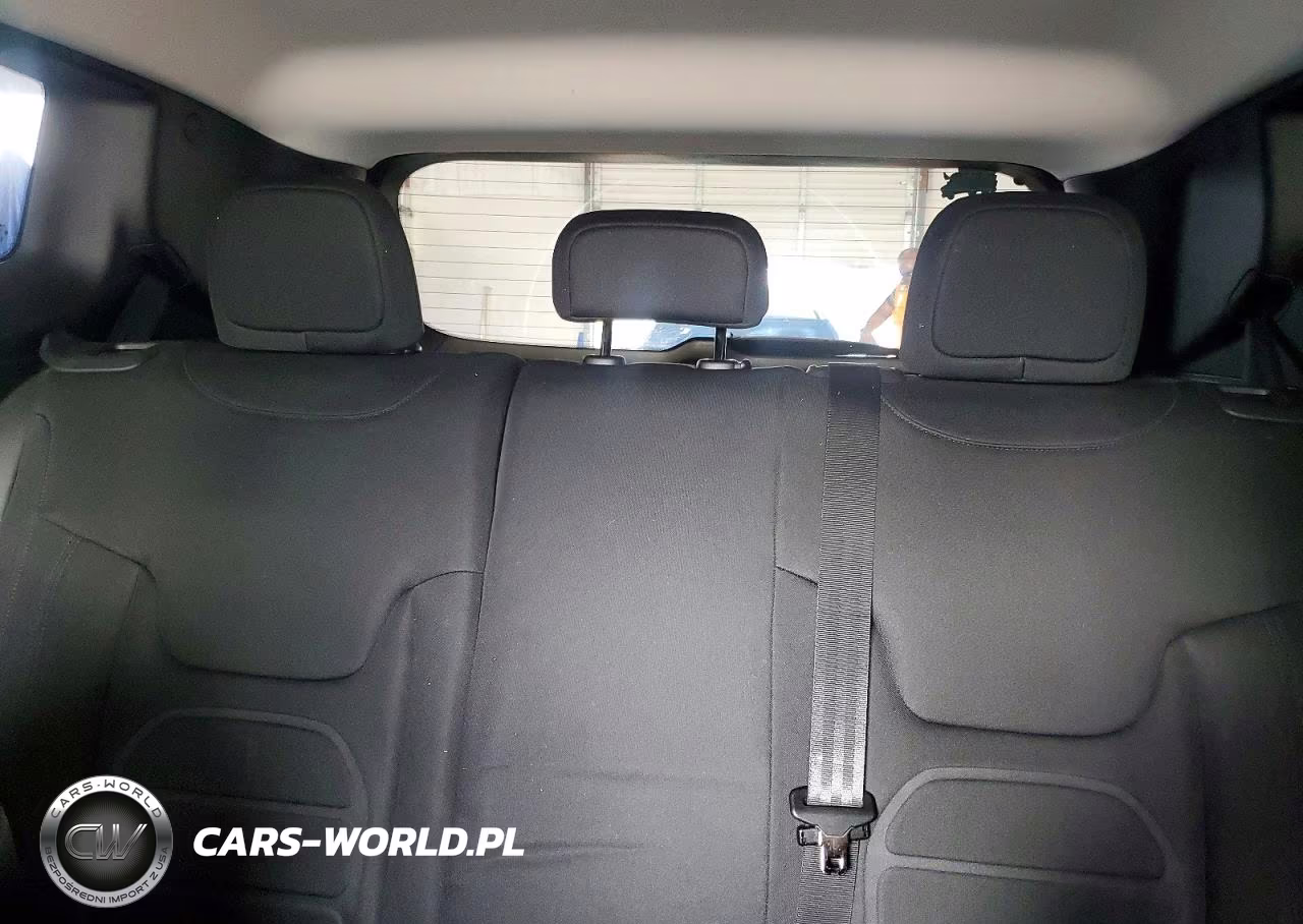 2018 Jeep Renegade Latitude VIN:ZACCJABB0JPJ19285 - 10