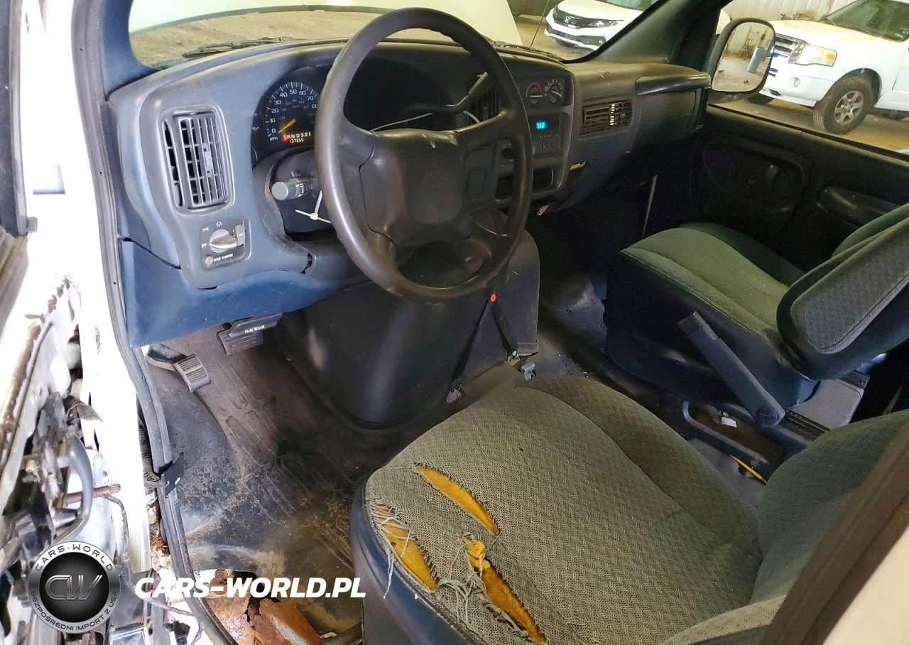 1999 Chevrolet Express G1500 VIN:1GCFG15W6X1098514 - 8