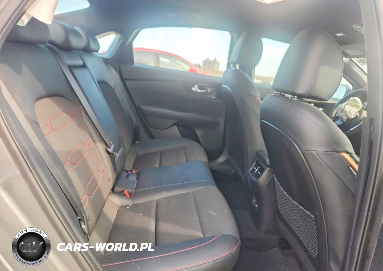 2023 Kia Forte Gt VIN:3KPF44AC3PE545397 - 10