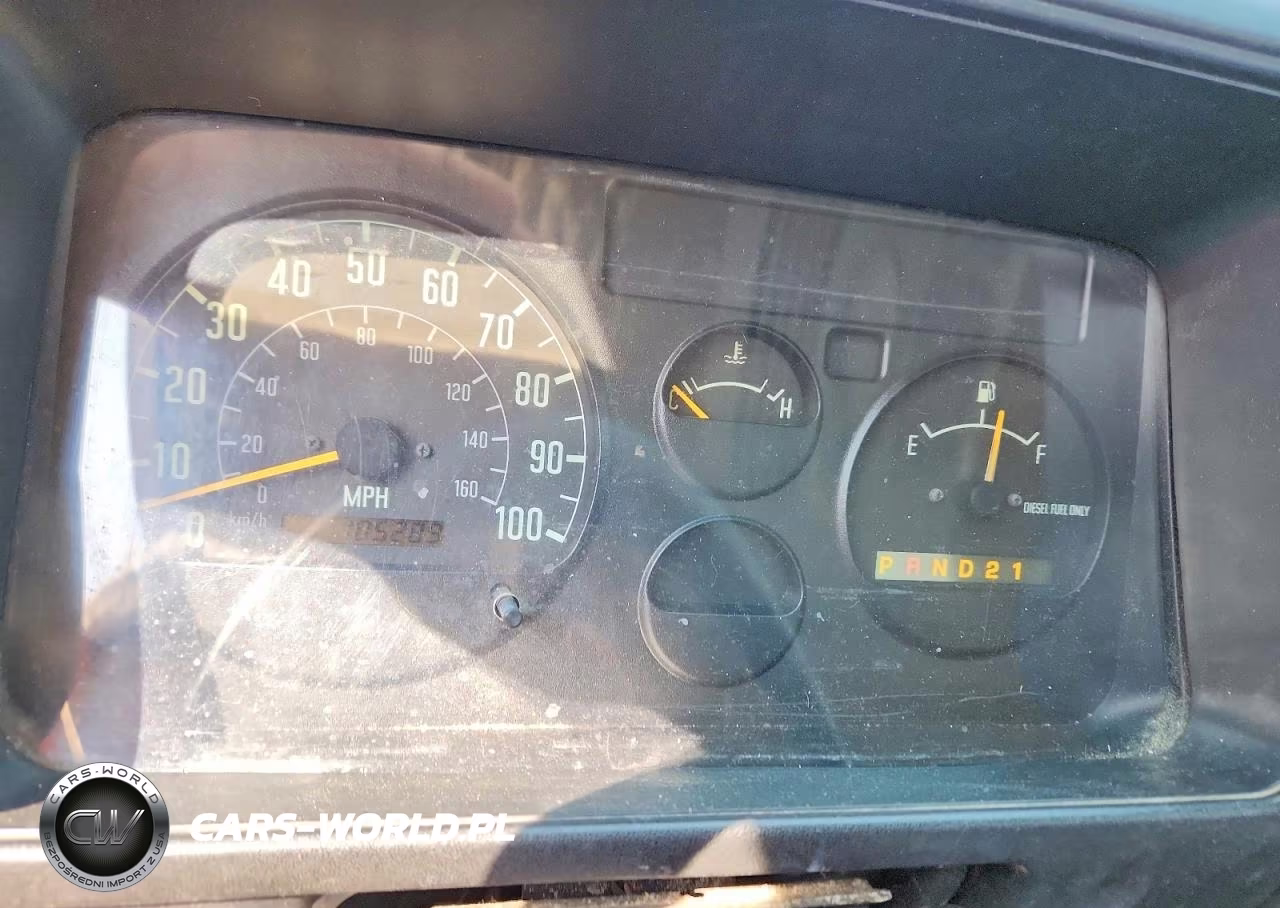 2001 Isuzu Npr Box Truck VIN:JALB4B14517006281 - 9
