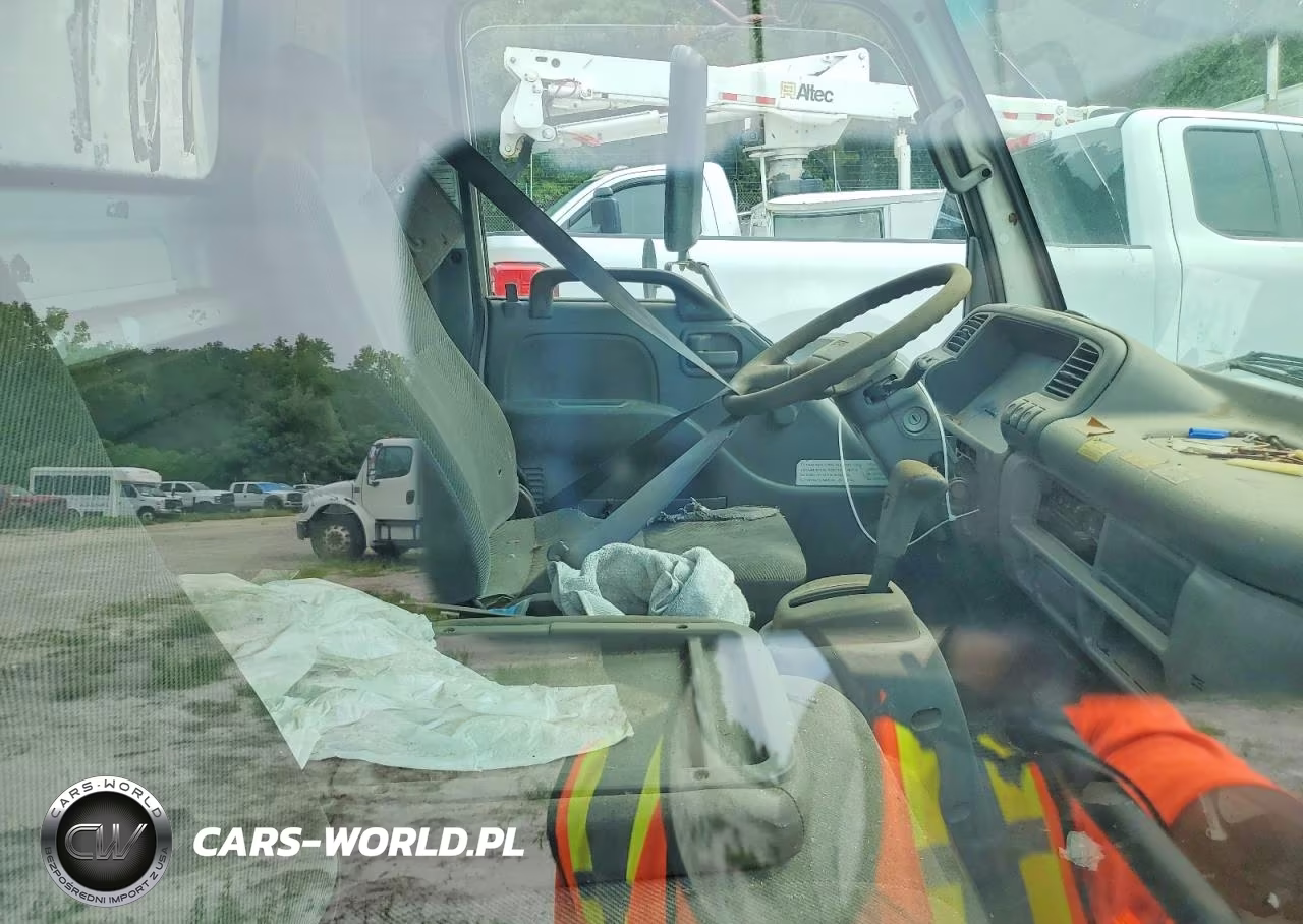 2005 Isuzu Npr VIN:JALC4B16X57000729 - 10