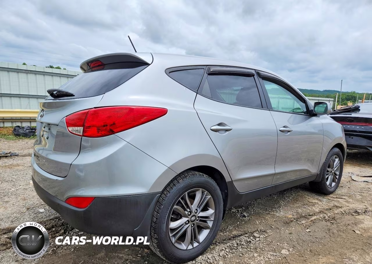 2015 Hyundai Tucson Gls VIN:KM8JT3AF4FU025979 - 3