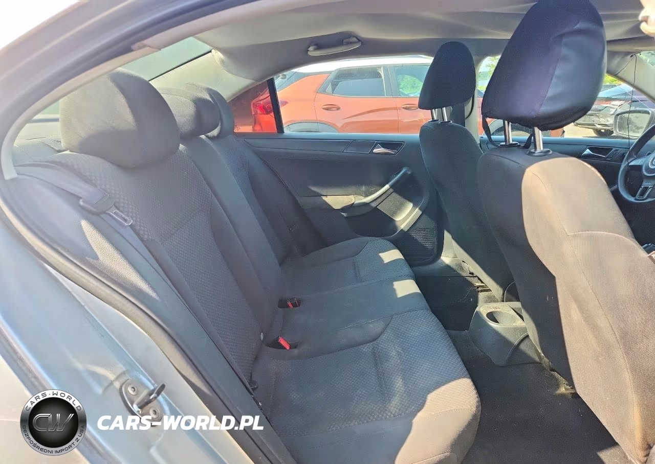 2011 Volkswagen Jetta Base VIN:3VW2K7AJ2BM364873 - 10