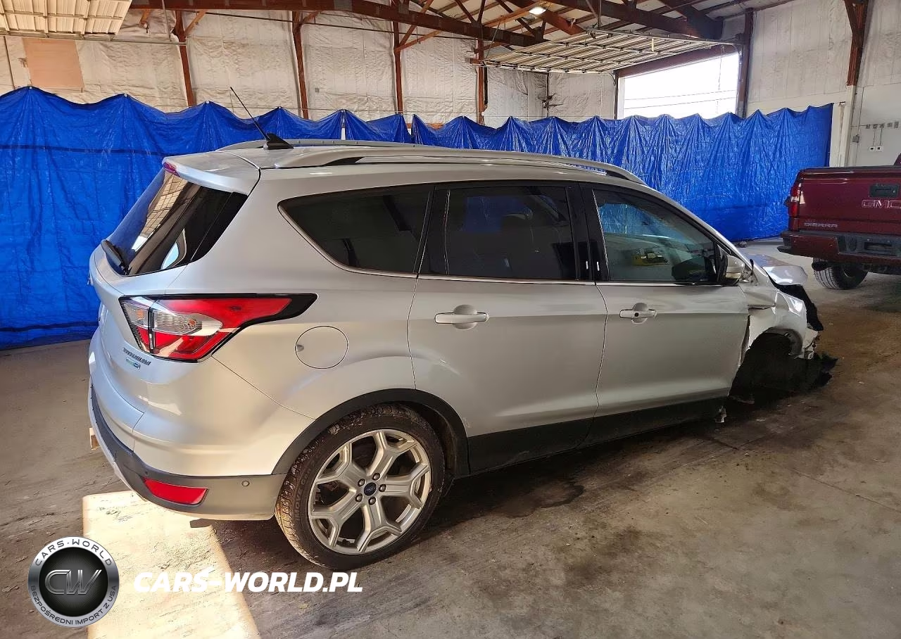 2018 Ford Escape Titanium VIN:1FMCU9J98JUC46562 - 3