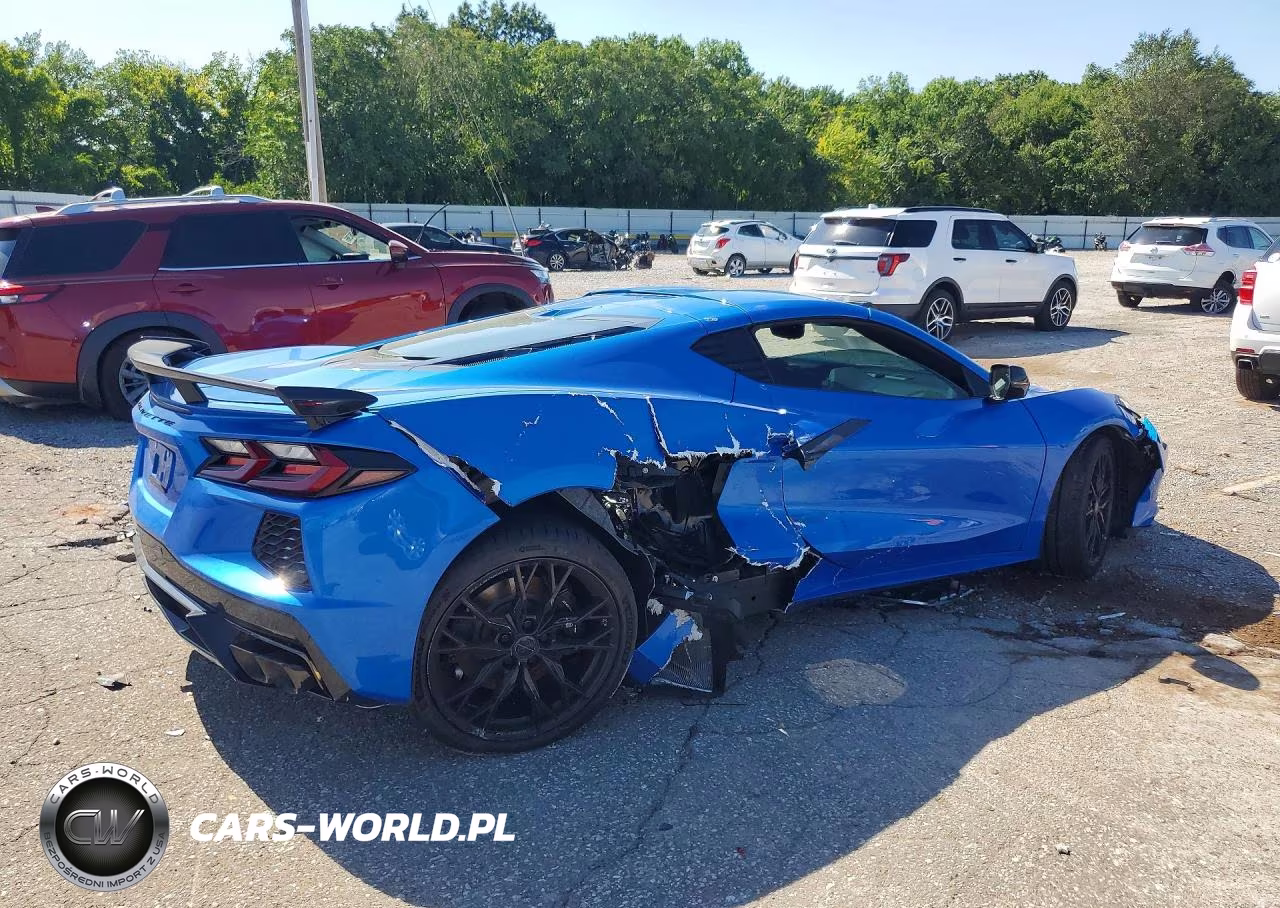 2025 Chevrolet Corvette Stingray 2Lt VIN:1G1YB2D45S5111616 - 3