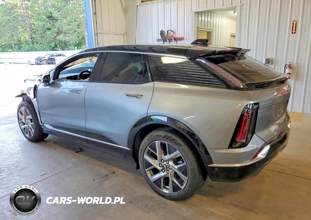 2026 Cadillac Optiq Luxury VIN:3GYK3BM47TS141941 - 2