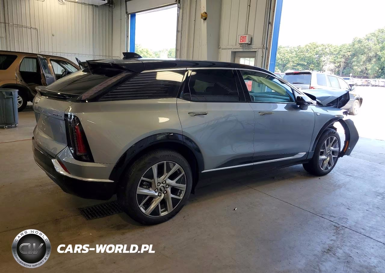 2026 Cadillac Optiq Luxury VIN:3GYK3BM47TS141941 - 3