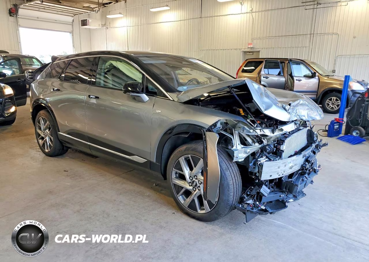 2026 Cadillac Optiq Luxury VIN:3GYK3BM47TS141941 - 4