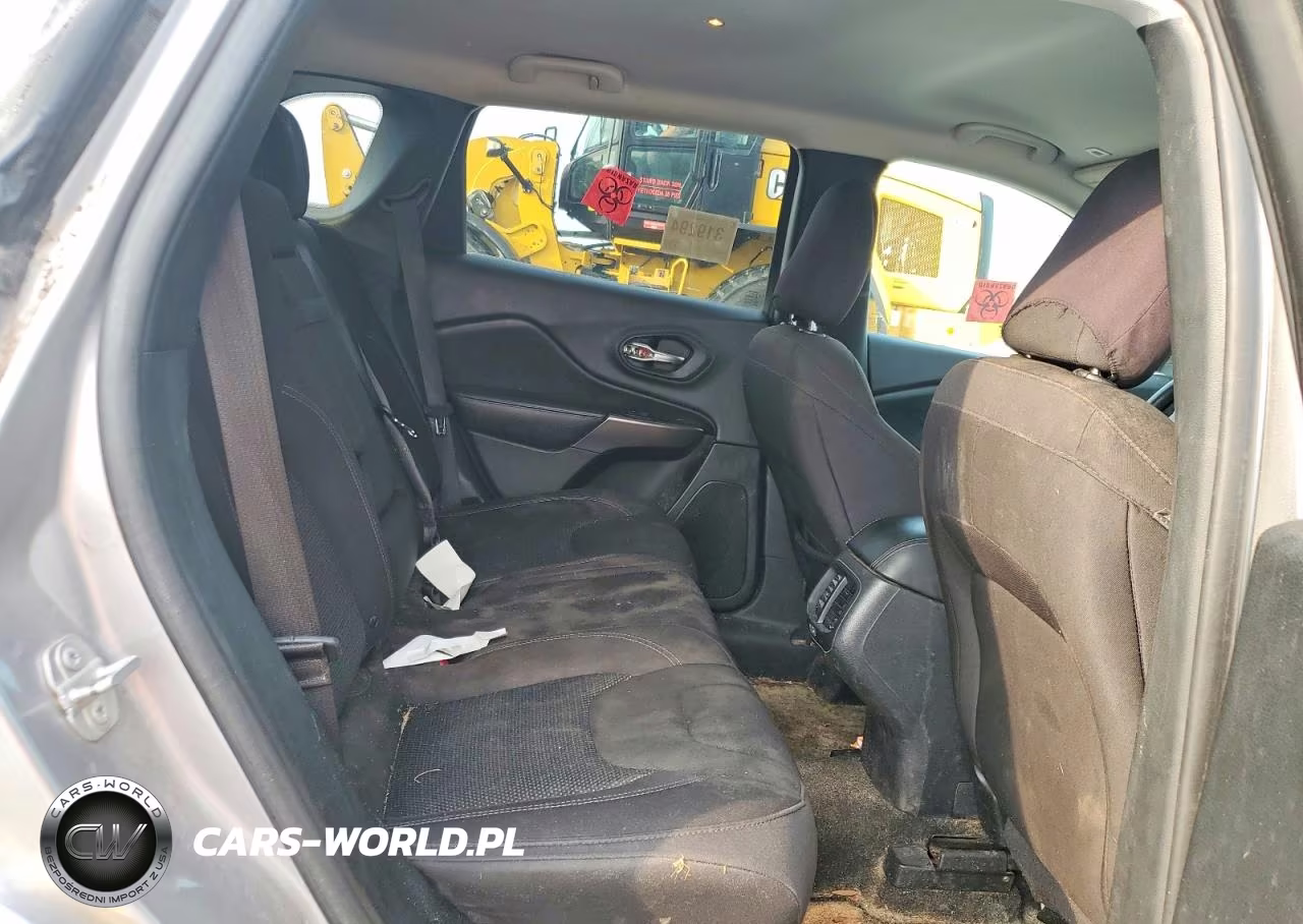 2019 Jeep Cherokee Latitude VIN:1C4PJLCB7KD298018 - 11