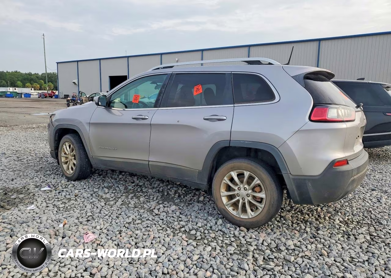 2019 Jeep Cherokee Latitude VIN:1C4PJLCB7KD298018 - 2