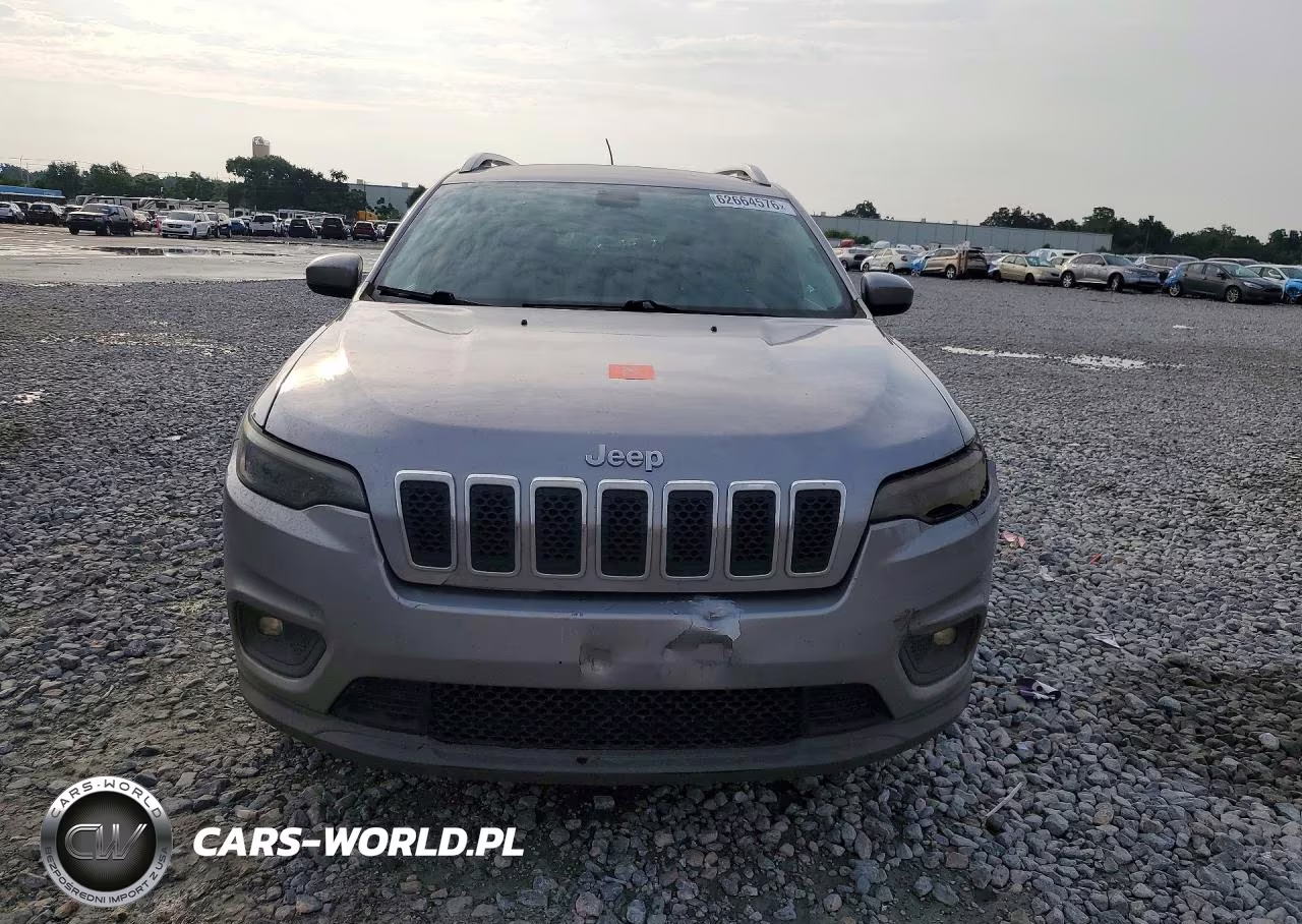 2019 Jeep Cherokee Latitude VIN:1C4PJLCB7KD298018 - 5