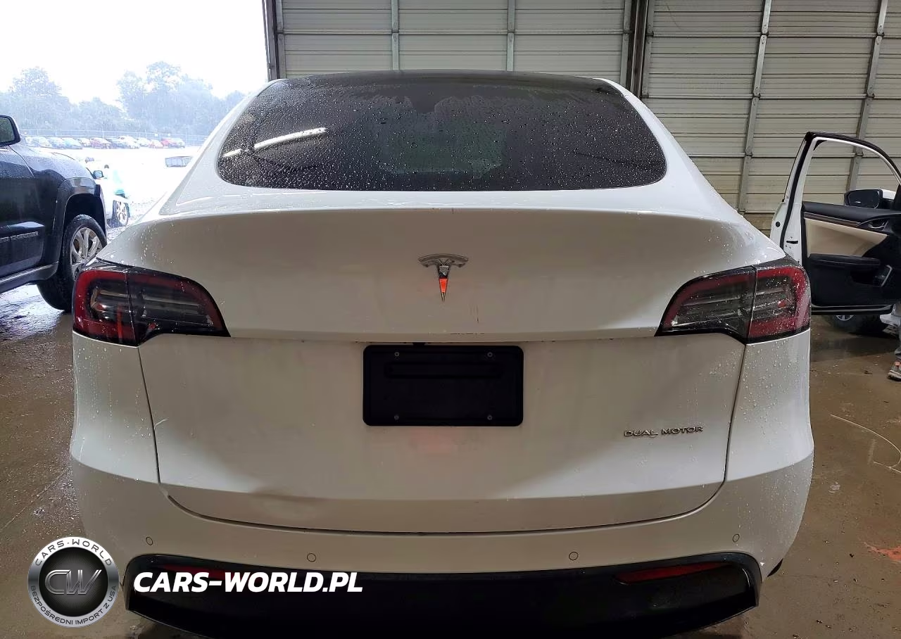 2022 Tesla Model Y VIN:7SAYGDEE2NF325853 - 6