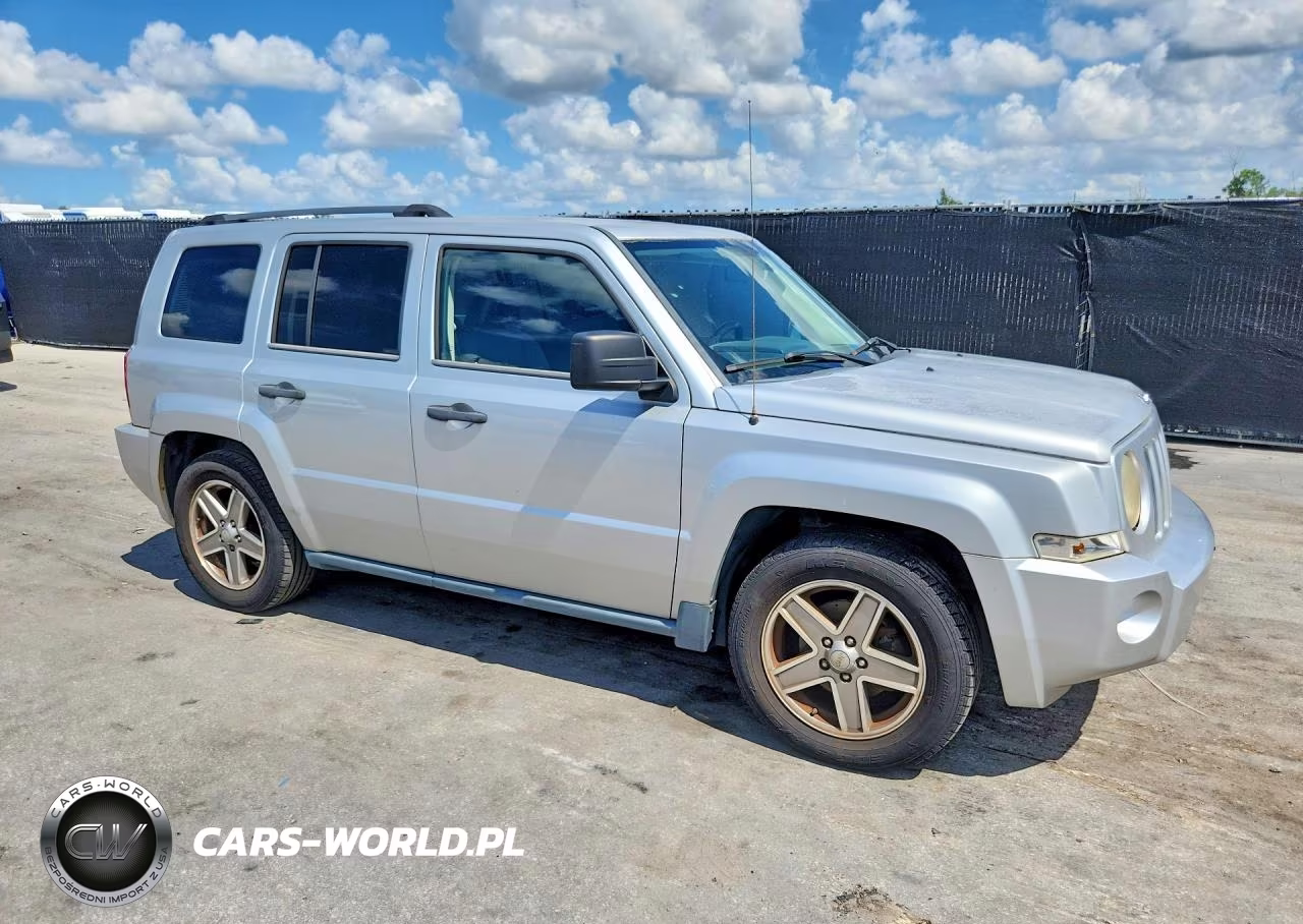 2008 Jeep Patriot Sport VIN:1J8FF28W68D537286 - 4