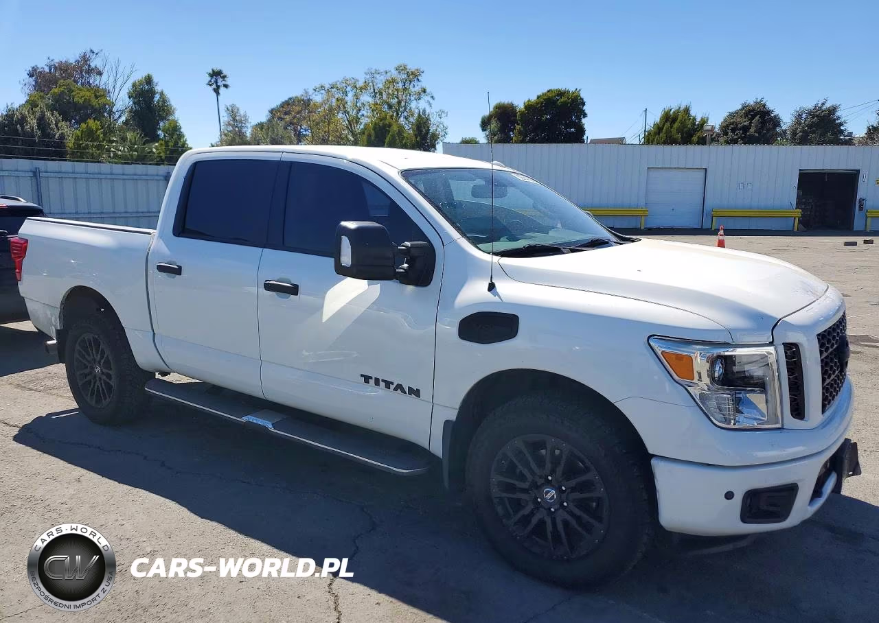 2017 Nissan Titan VIN:1N6AA1E56HN539553 - 4
