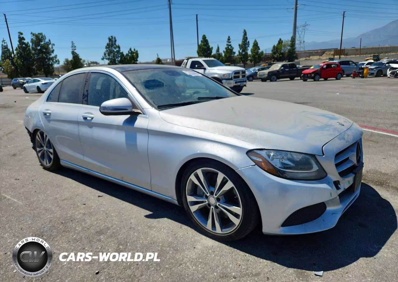 2016 Mercedes-Benz C 350E VIN:55SWF4HB3GU153276 - 4