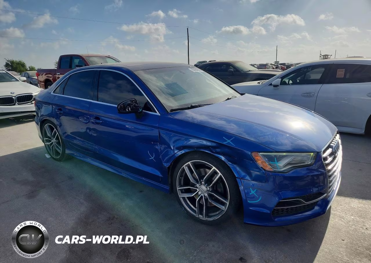 2015 Audi S3 Prestige VIN:WAUFFGFF9F1072604 - 4