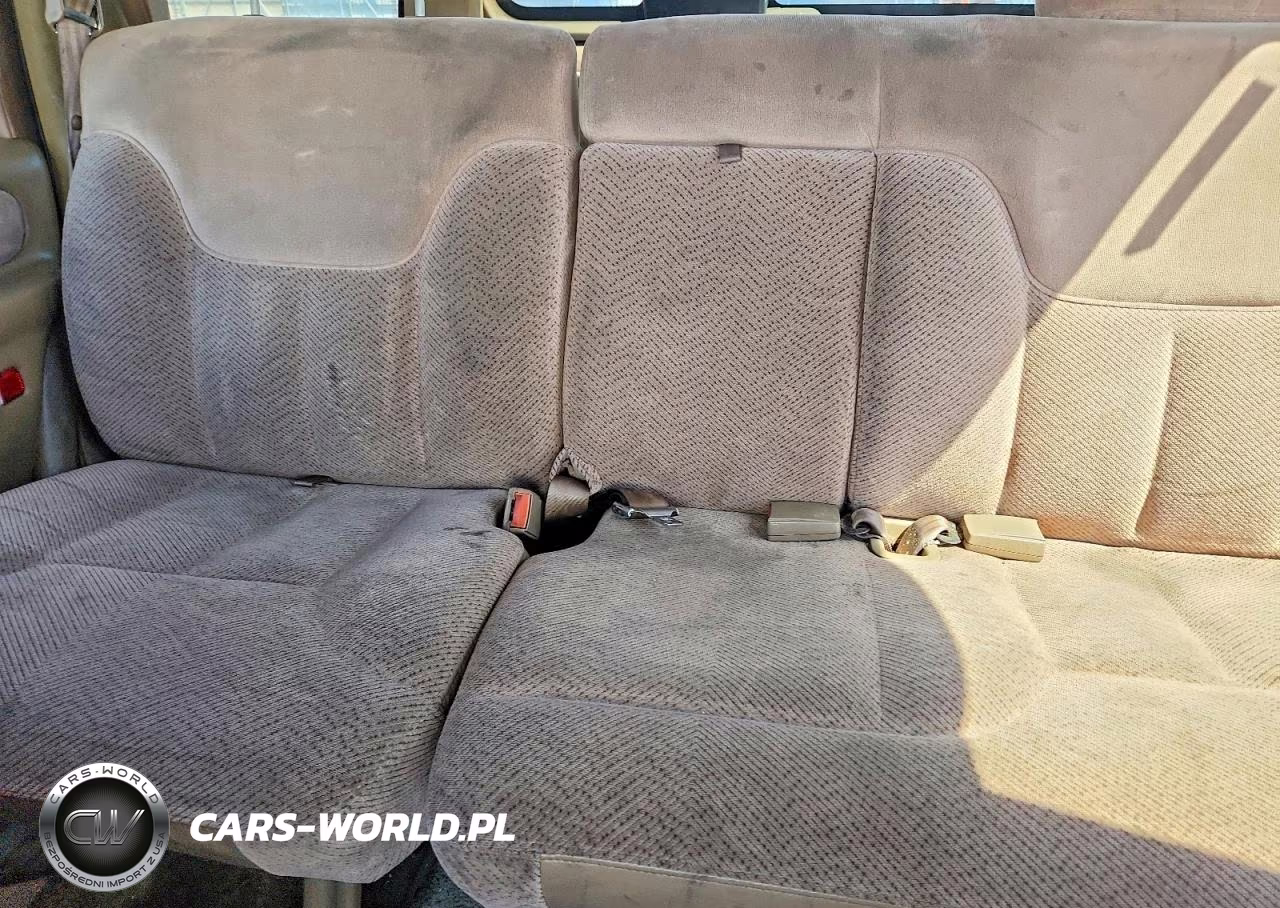 1995 Chevrolet Tahoe C1500 VIN:1GNEC13K9SJ378838 - 10