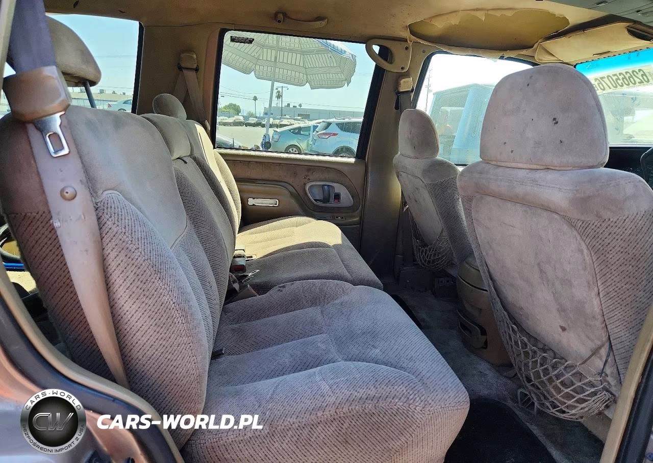 1995 Chevrolet Tahoe C1500 VIN:1GNEC13K9SJ378838 - 11