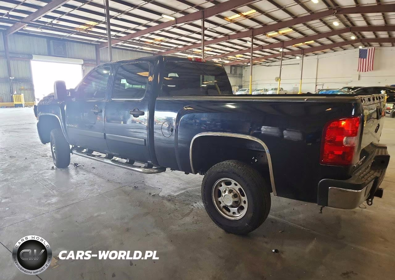 2007 Chevrolet Silverado C2500 Heavy Duty VIN:1GCHC23627F529088 - 2