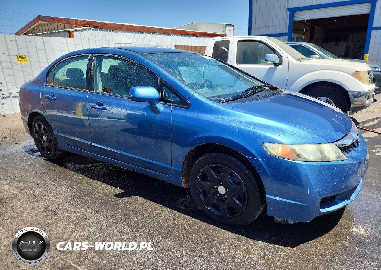 2010 Honda Civic VIN:2HGFA1F5XAH560512 - 4