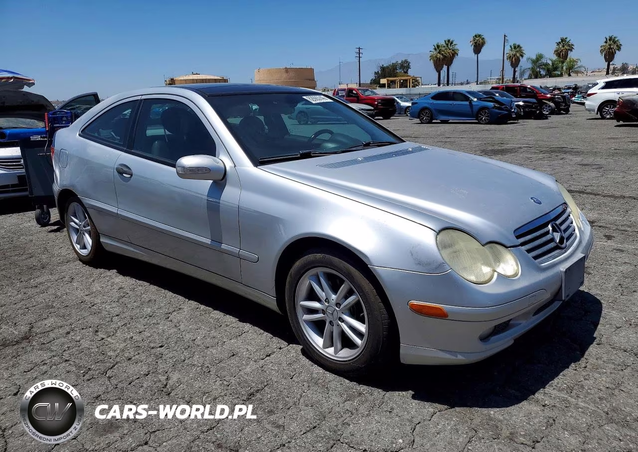 2002 Mercedes-Benz C 230K Sport Coupe VIN:WDBRN47J12A175819 - 4