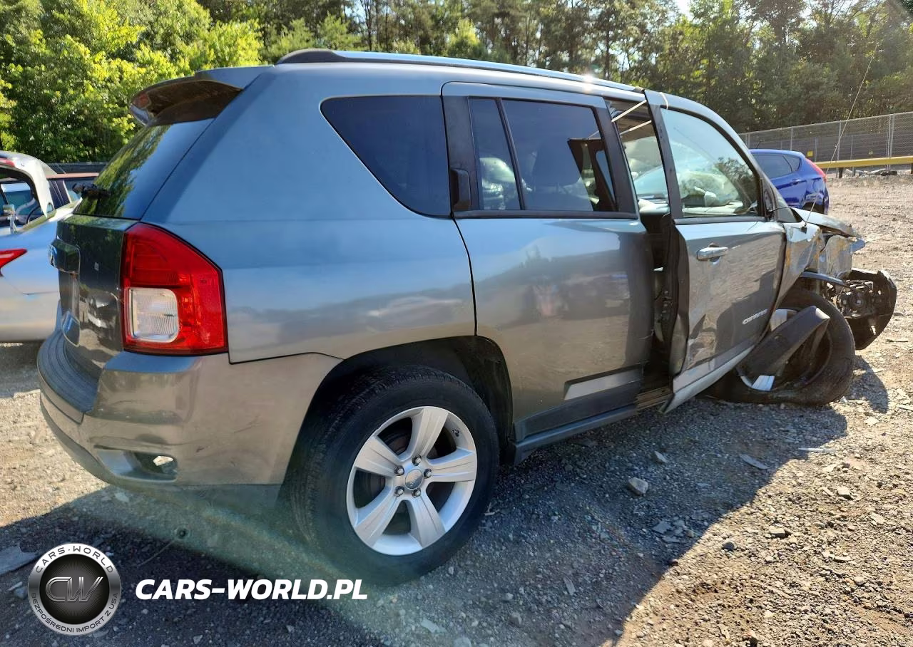 2012 Jeep Compass Sport VIN:1C4NJCBB8CD520690 - 3