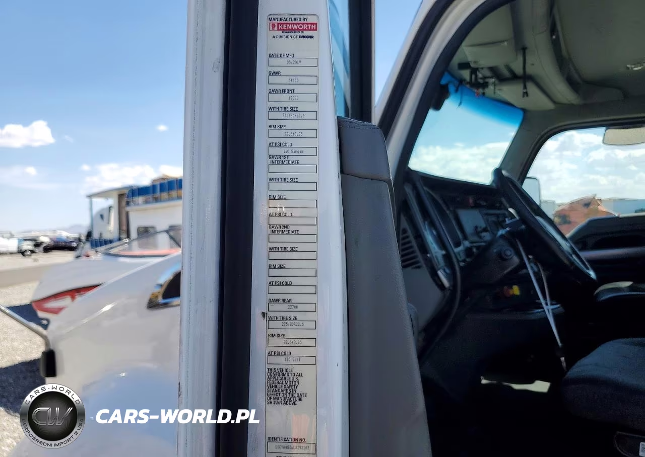 2020 Kenworth T680 Semi Truck VIN:1XKYA48X6LJ393207 - 11