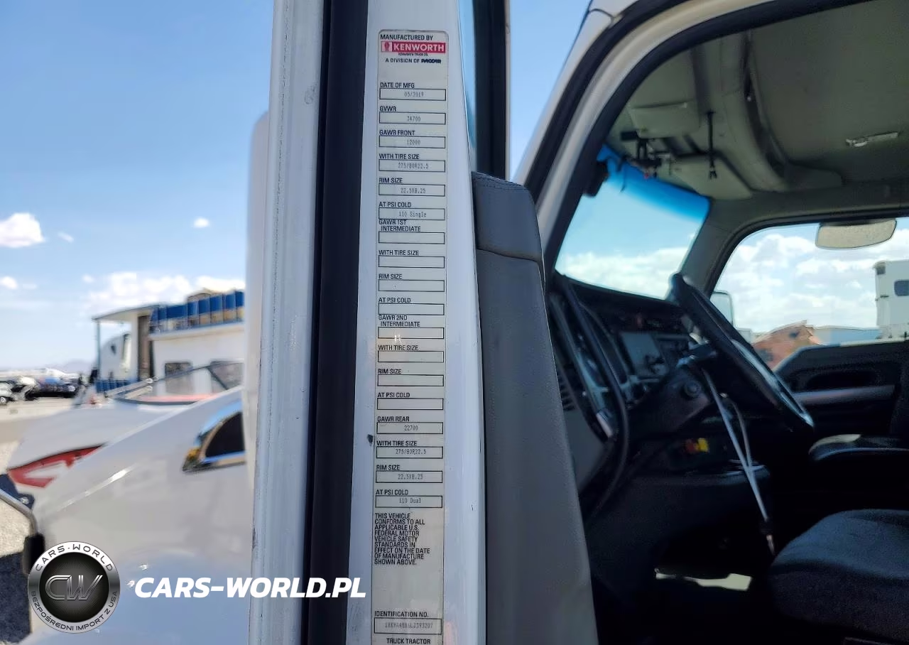 2020 Kenworth T680 Semi Truck VIN:1XKYA48X6LJ393207 - 12