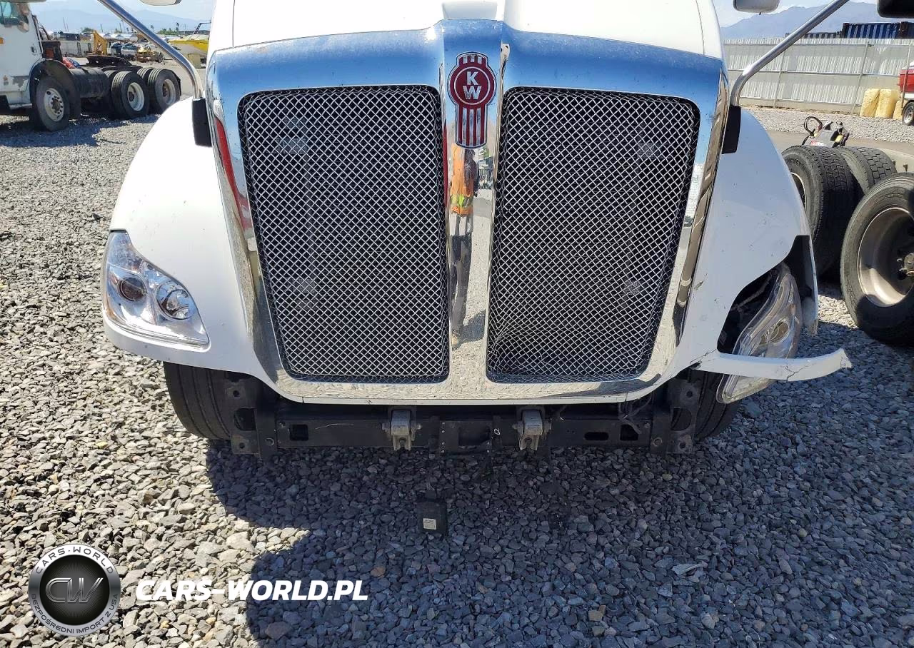 2020 Kenworth T680 Semi Truck VIN:1XKYA48X6LJ393207 - 13
