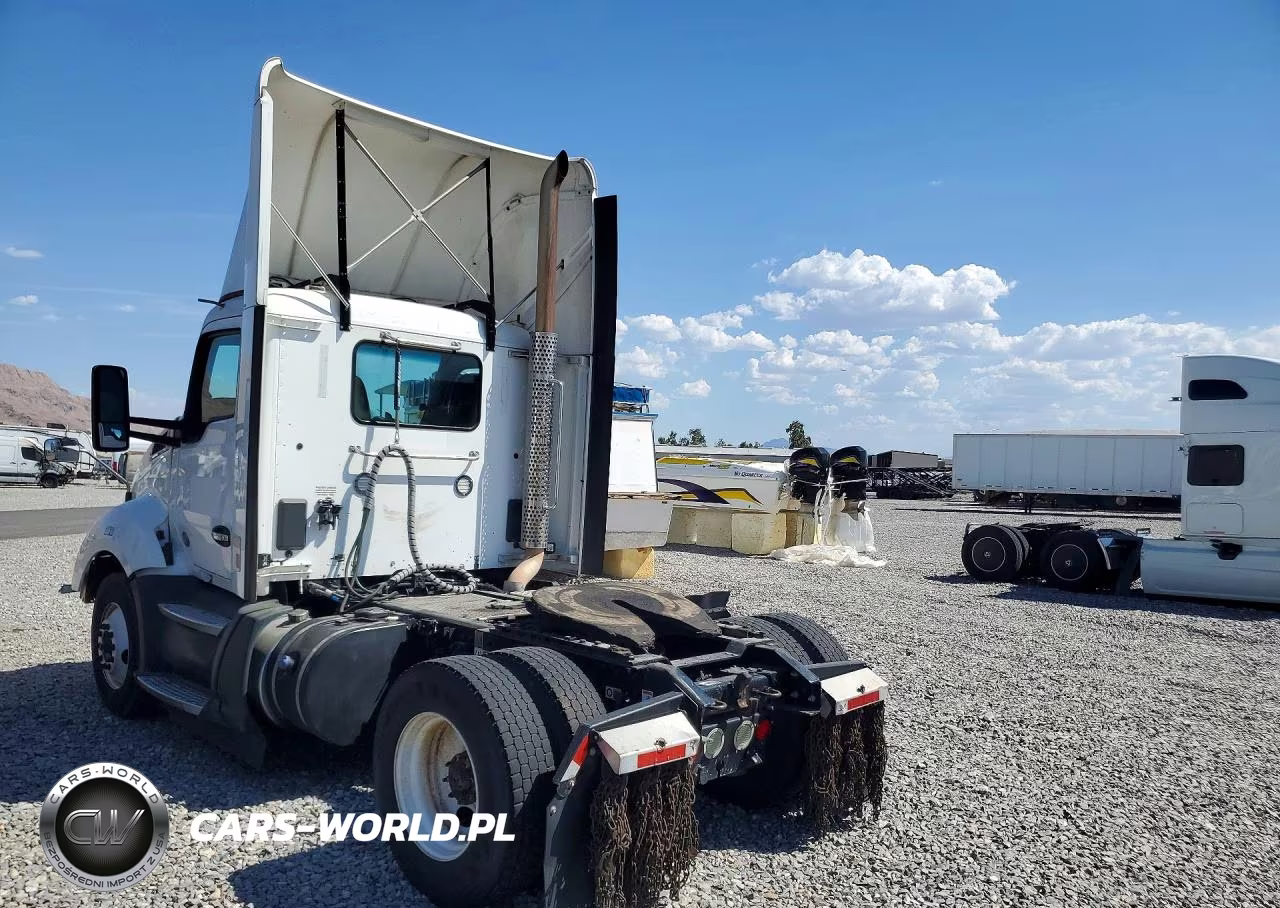 2020 Kenworth T680 Semi Truck VIN:1XKYA48X6LJ393207 - 2