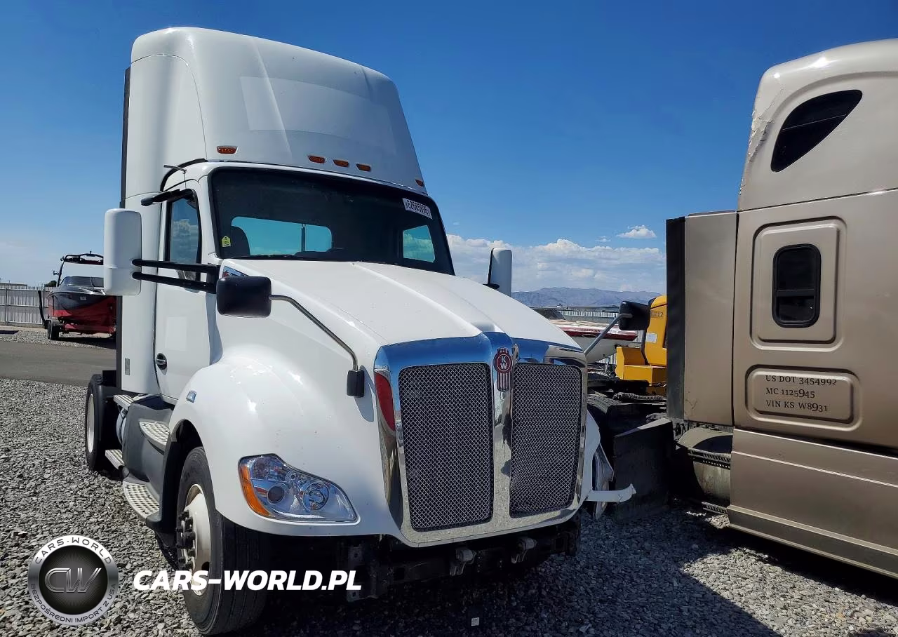 2020 Kenworth T680 Semi Truck VIN:1XKYA48X6LJ393207 - 4