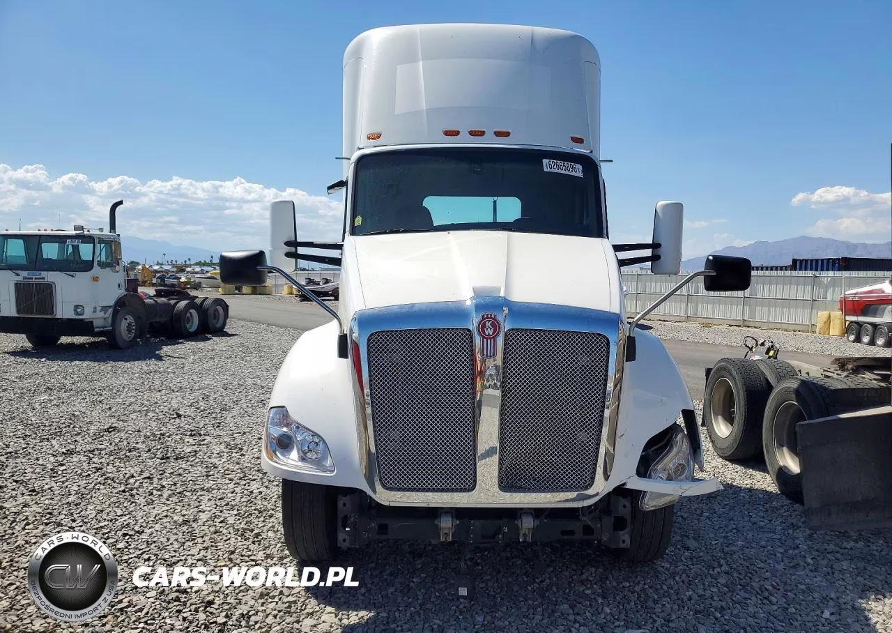 2020 Kenworth T680 Semi Truck VIN:1XKYA48X6LJ393207 - 5