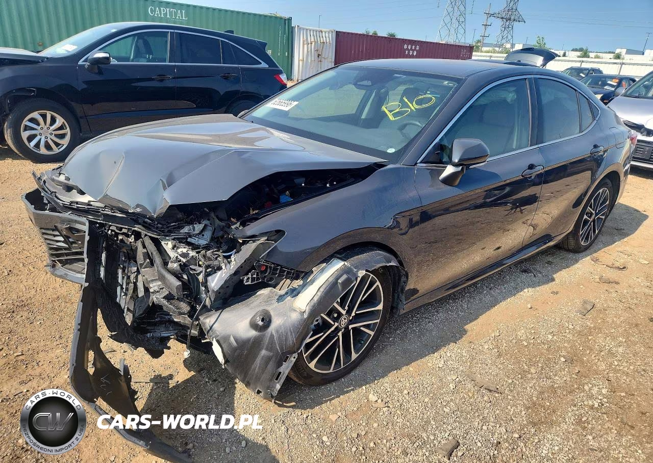 2025 Toyota Camry Xle – zdjęcie 1 z 12