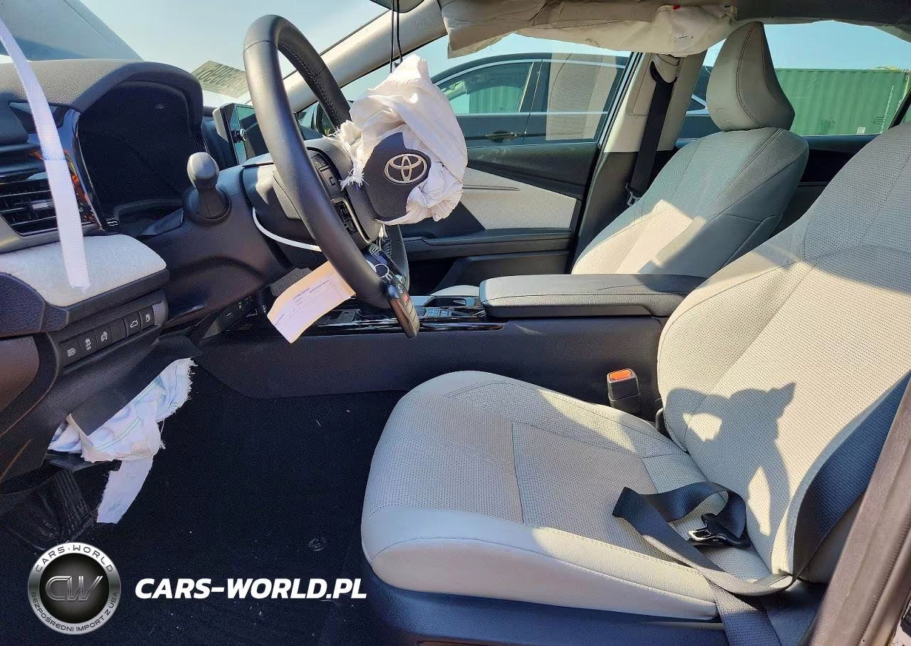 2025 Toyota Camry Xle VIN:4T1DAACK7SU155928 - 7