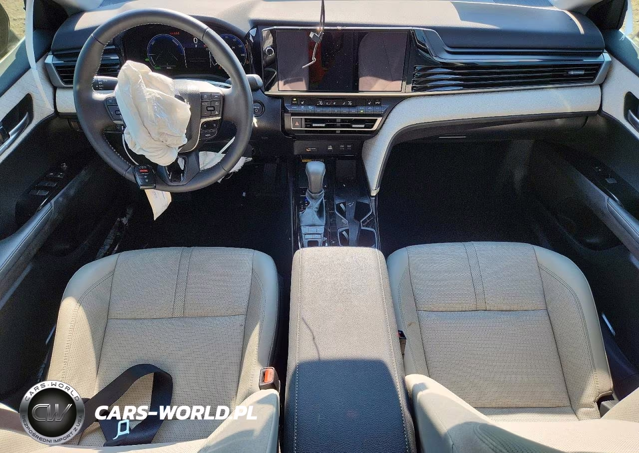 2025 Toyota Camry Xle VIN:4T1DAACK7SU155928 - 8