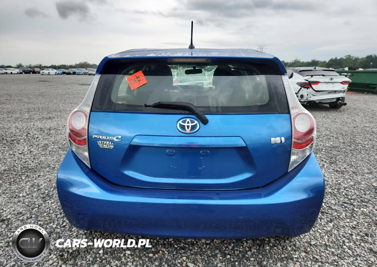 2014 Toyota Prius C Two VIN:JTDKDTB30E1573701 - 6