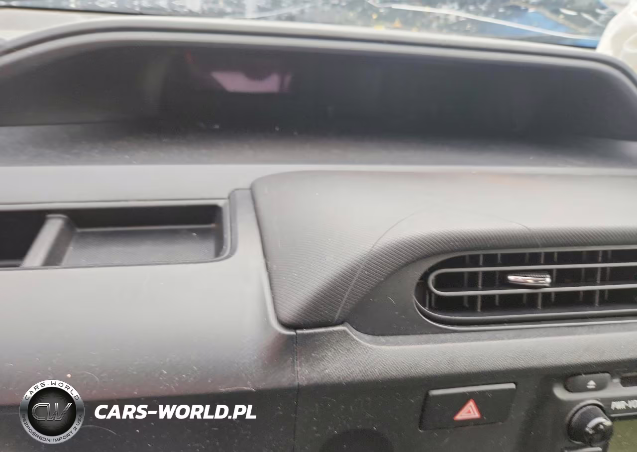2014 Toyota Prius C Two VIN:JTDKDTB30E1573701 - 9