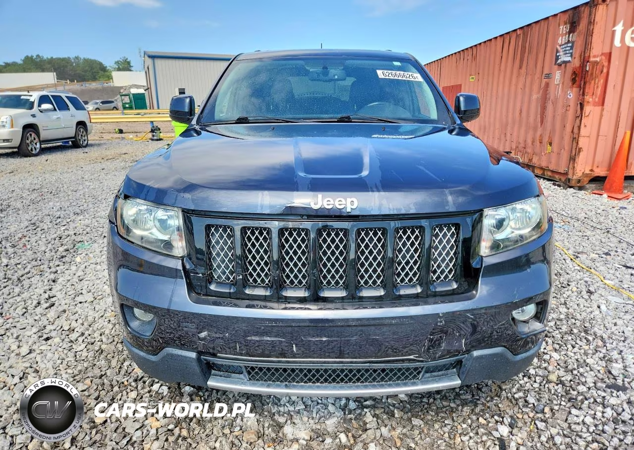 2012 Jeep Grand Cherokee Laredo VIN:1C4RJEAG7CC355957 - 5