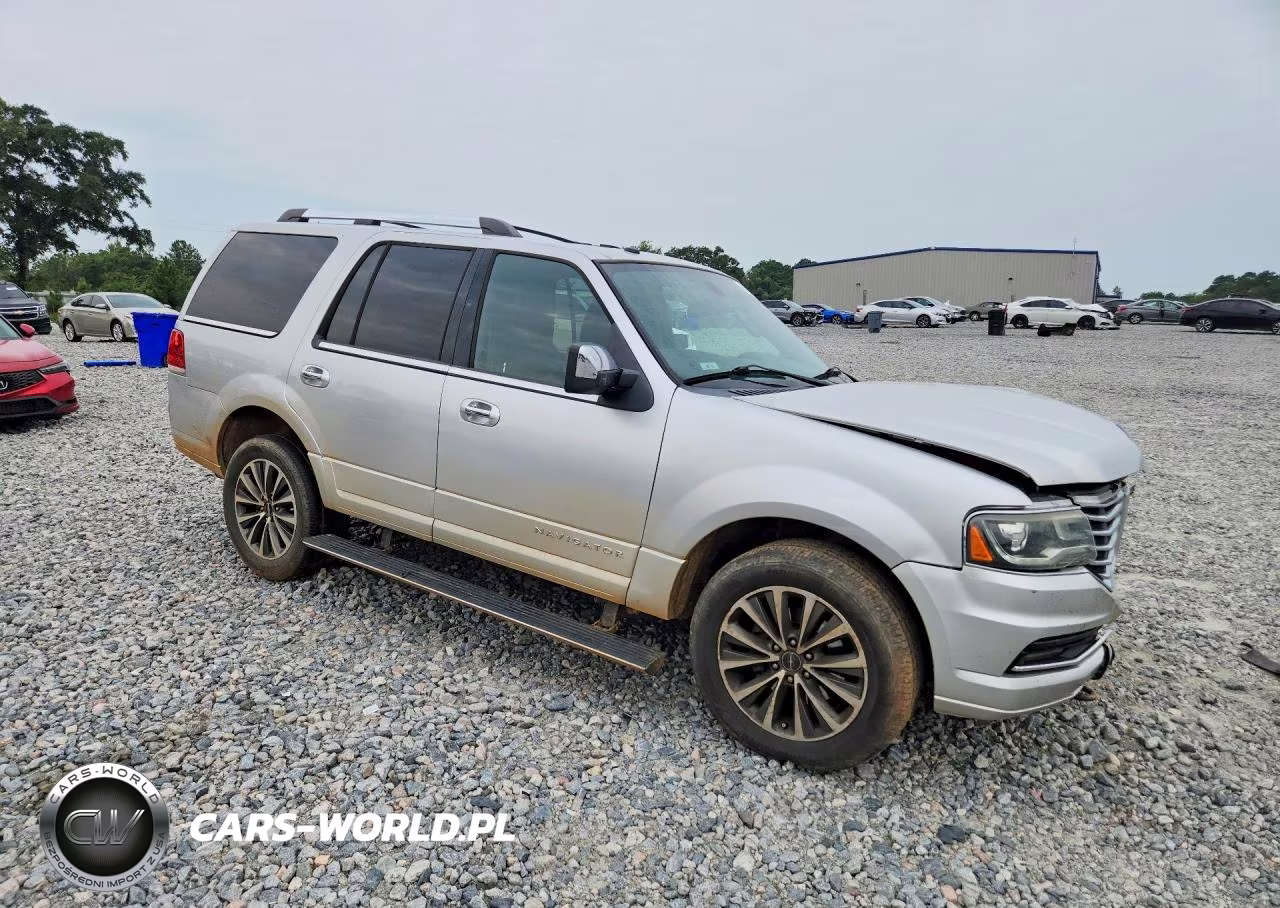 2016 Lincoln Navigator Select VIN:5LMJJ2HTXGEL05541 - 4