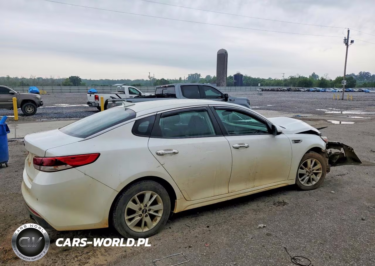 2018 Kia Optima Lx VIN:KNAGT4L34J5216180 - 3