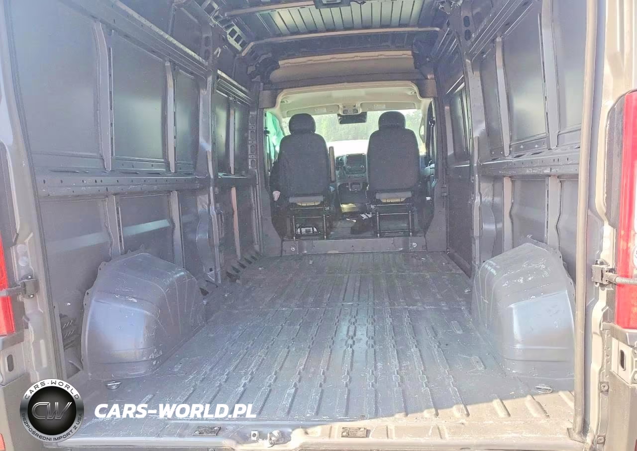 2026 Ram Promaster 2500 Delivery Van VIN:3C6LRVDGXTE174569 - 10