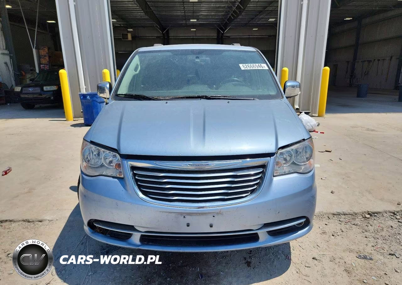 2016 Chrysler Town & Country Limited VIN:2C4RC1JG9GR232256 - 5